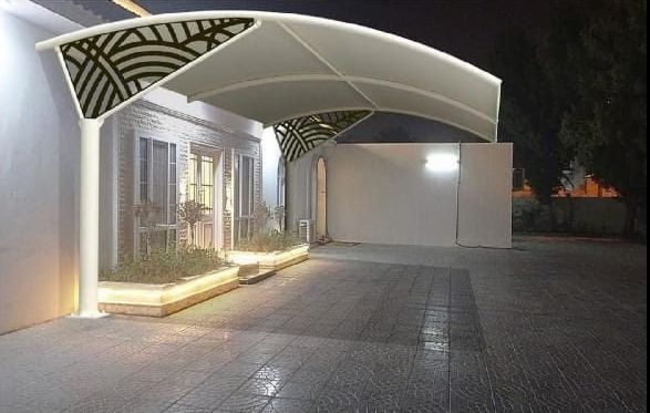 مظلات سيارات