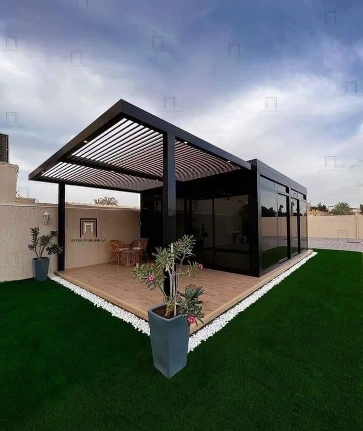 بناء ملاحق