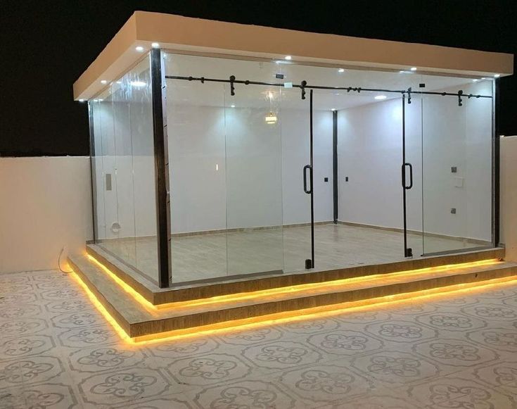 بناء ملاحق