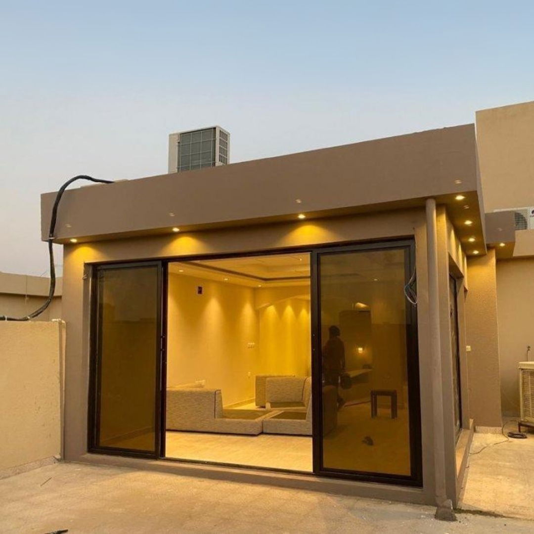 بناء ملاحق