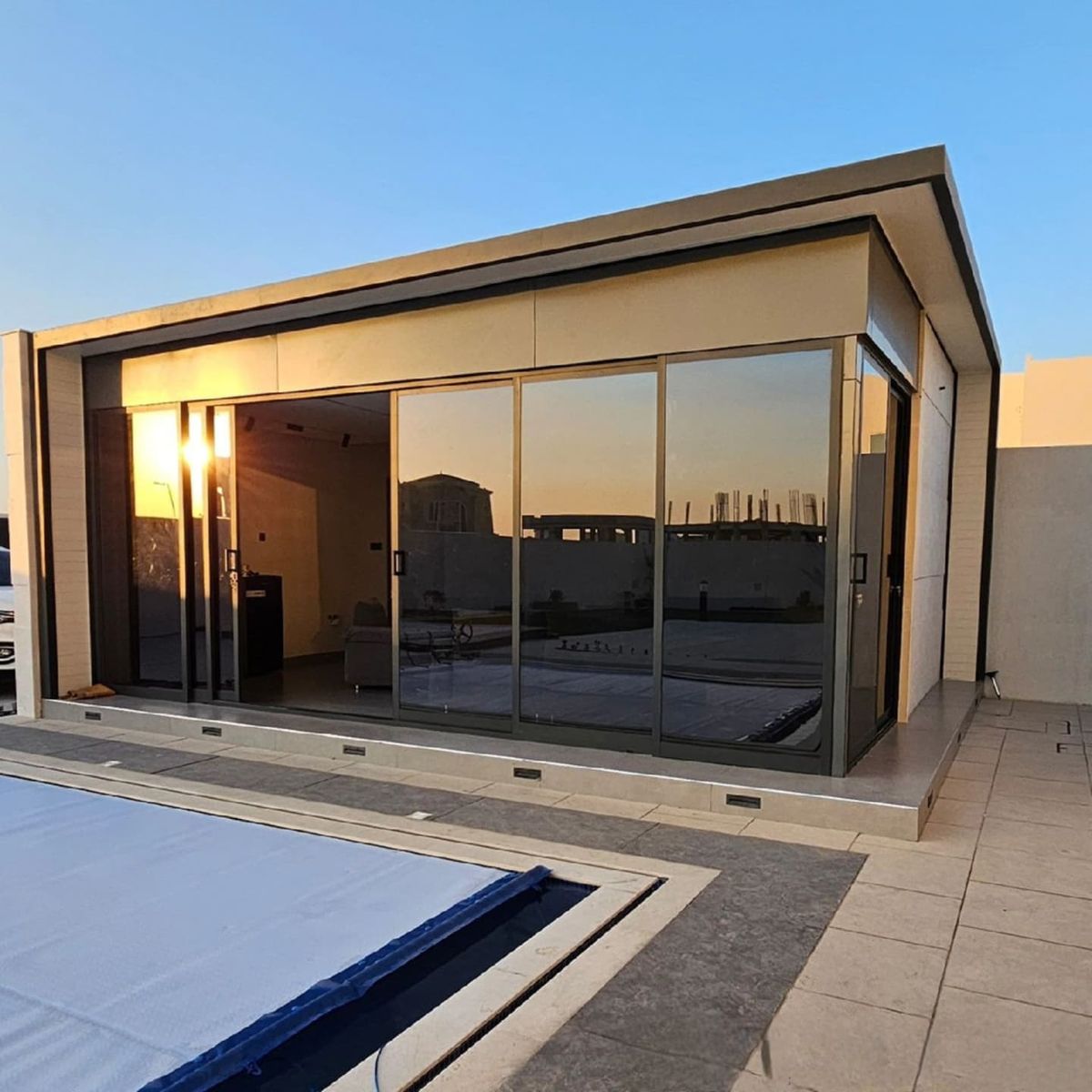 مجالس خارجية