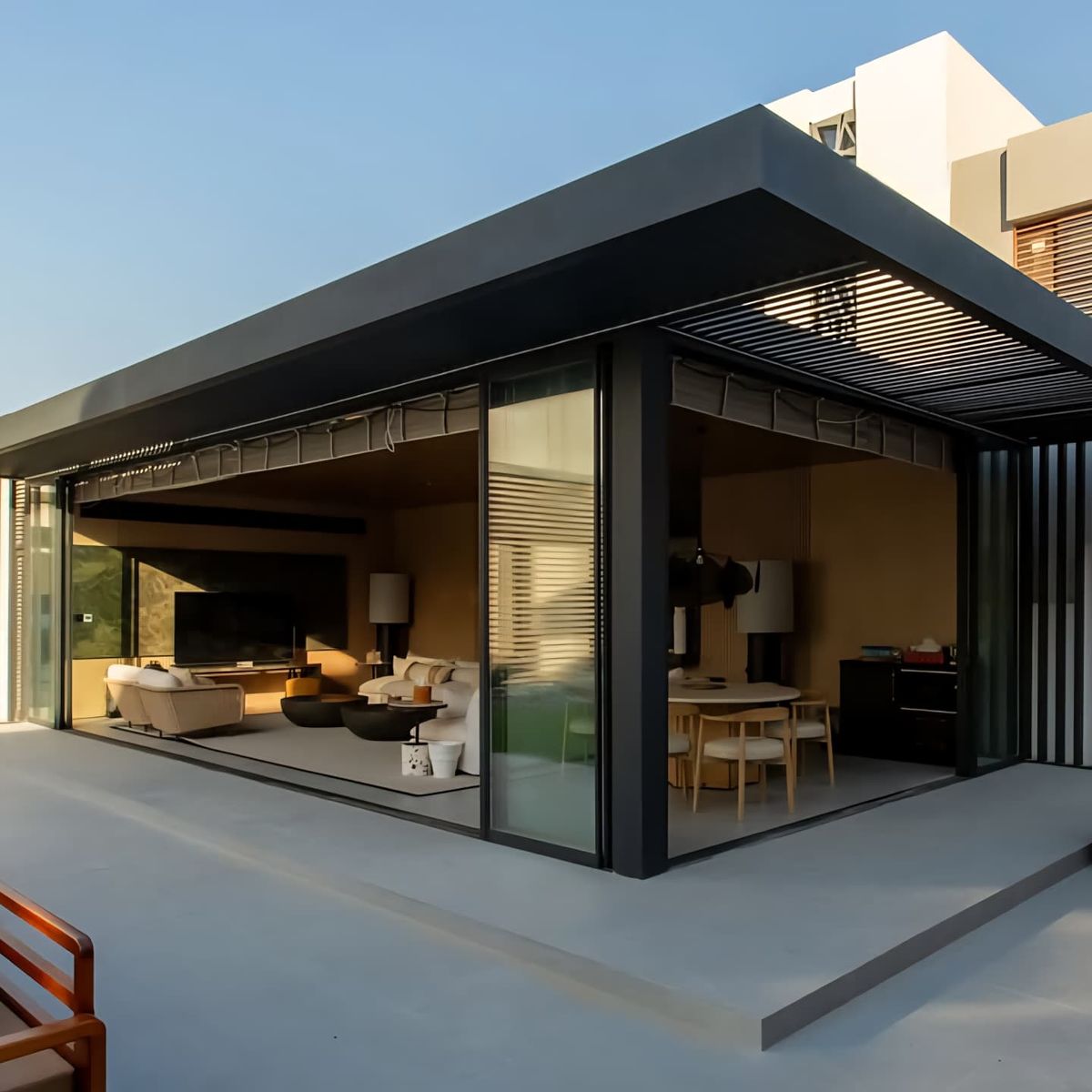 مجالس خارجية