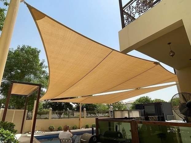 تركيب المظلات