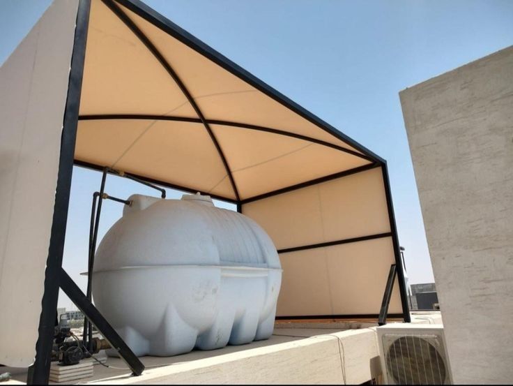 مظلات الخزانات