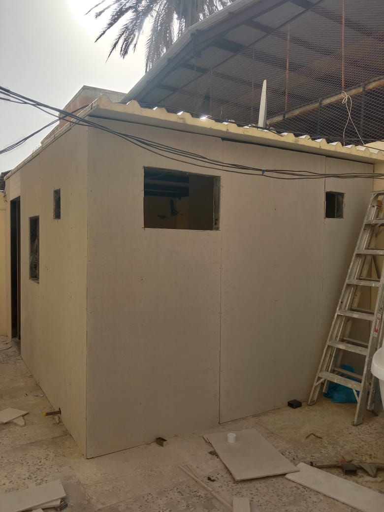 غرف الساندوتش بانل