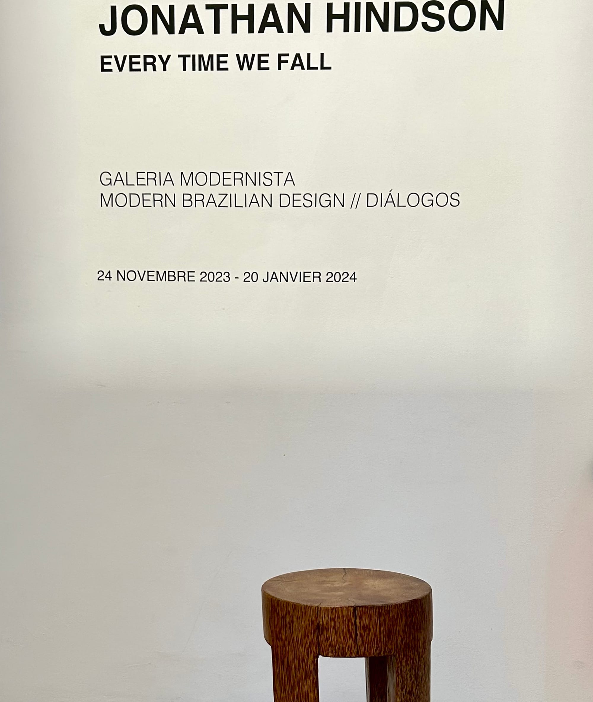 Jonathan Hindson & Galeria modernista : Dialogos