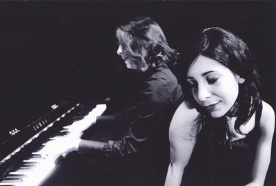 الجمعـة 27 محـرم 1425 هـ 19 مارس 2004 العدد 9243
	مخرج لبناني خشن يتقمص امرأة سرقها الحب 
ميشال جبر يقدم مسرحية عرضت مراراً
 وبأكثر من نسخة وهو أمر نادر في المسرح اللبناني بيروت
سوسن الأبطح