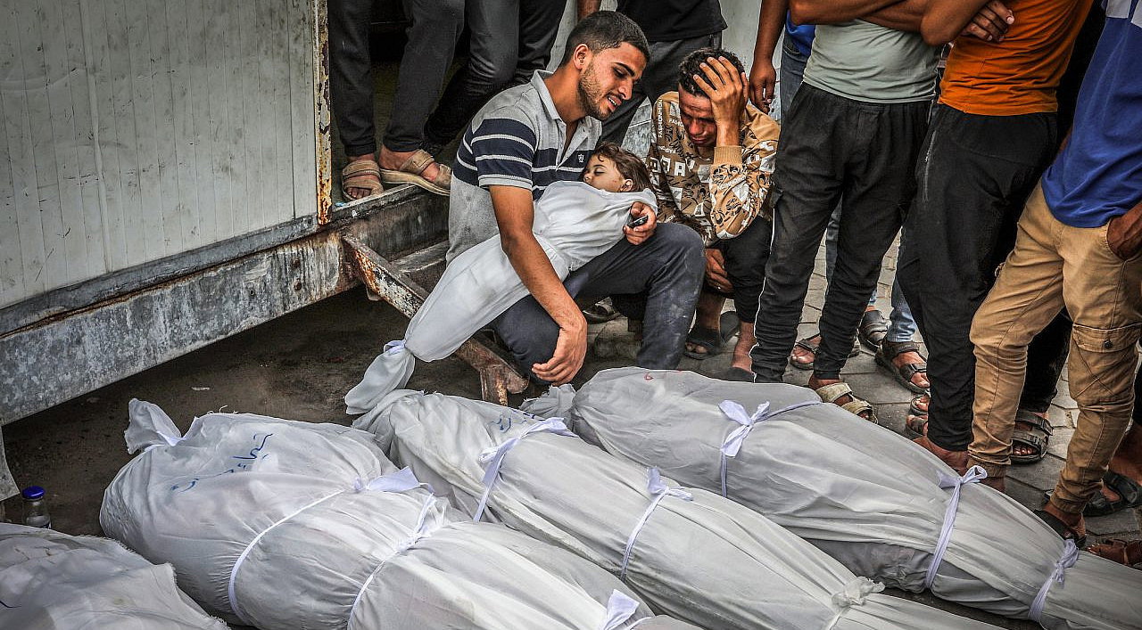 Israel realiza um massacre no Líbano e mata pelo menos 254 pessoas após o "cessar-fogo"