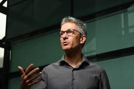 ZEMA PERDEU R$ 1 BILHAO POR ANO DE INSECAO DE IMPOSTO COM A VALE DO RIO DOCE .