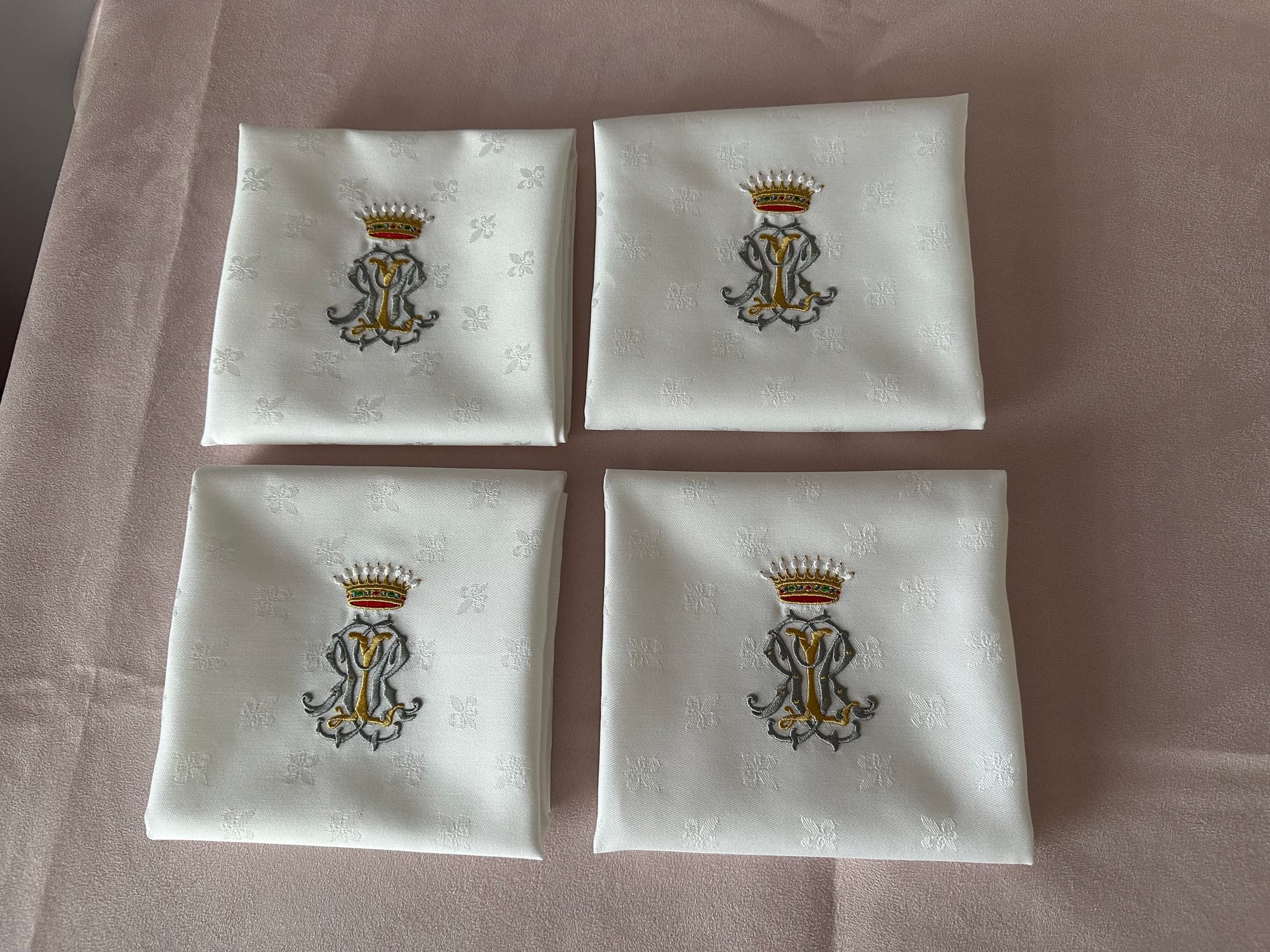 Broderie&Blason brode vos initiales 