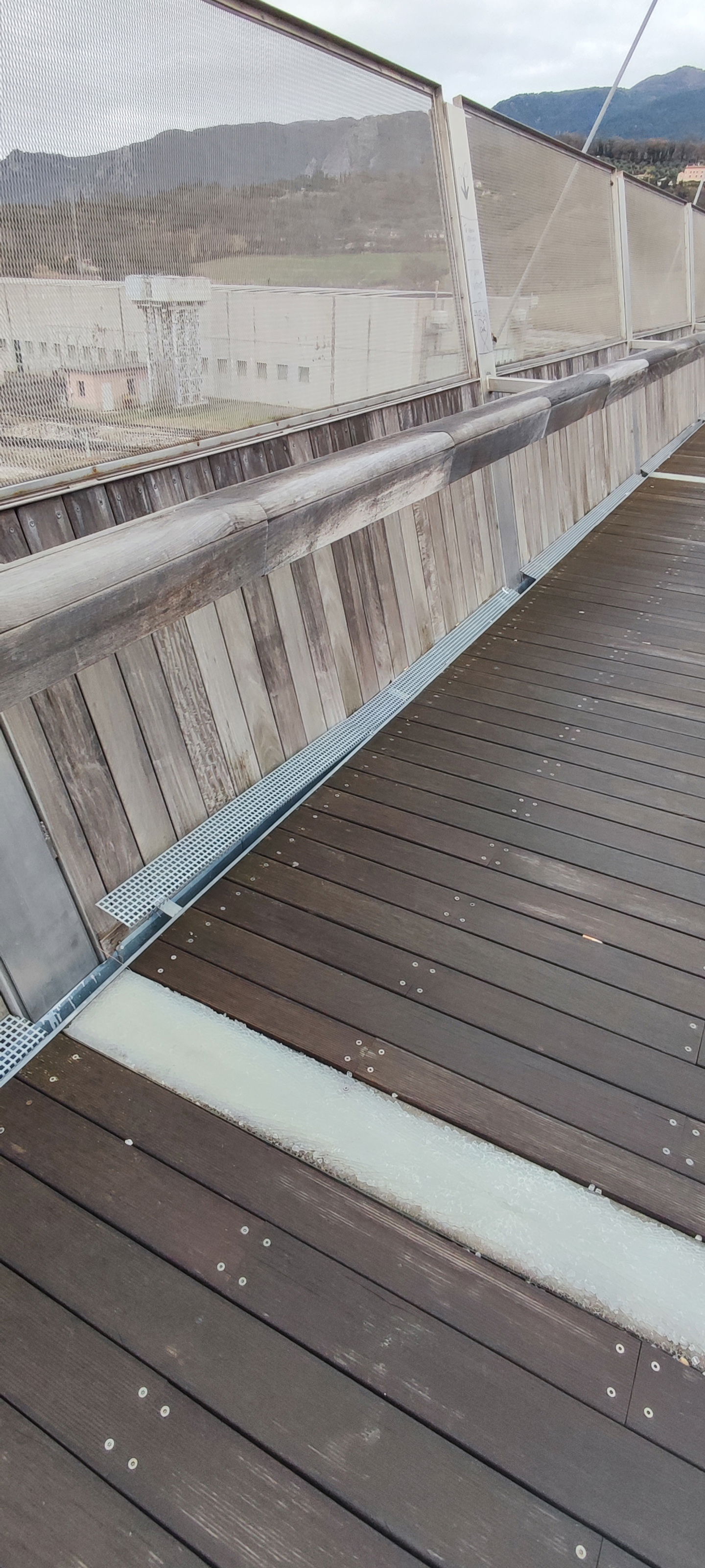 Vandalismo Gateway Gino Papuli