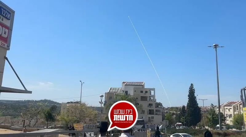 אזעקה בשעת צהריים בעקבות שיגורים מתימן: זוג מיירטים שוגר בשמי העיר לעבר 2 הטילים