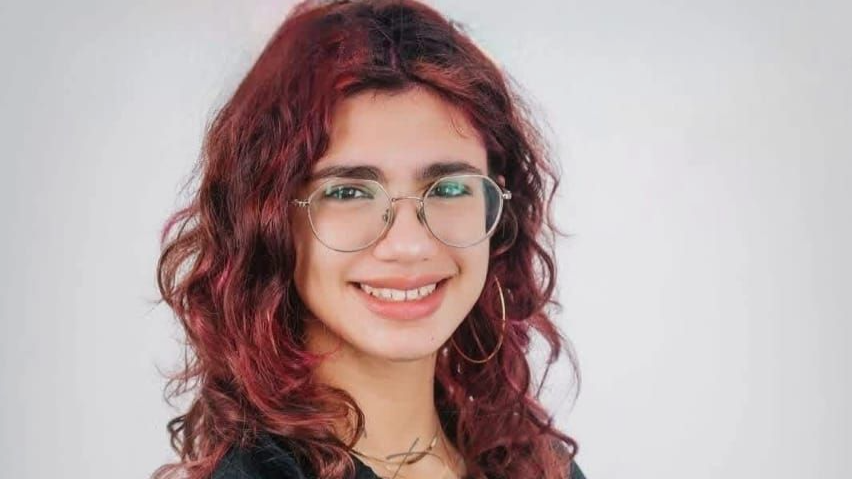 حينَ تنجحُ شامُ الحنّاوي هناك… ماذا يكشفُ ذلك عنّا هنا؟