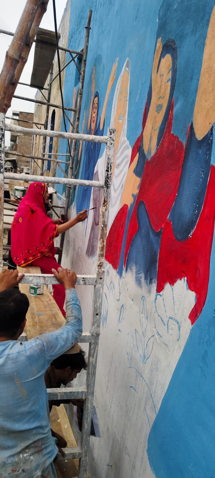 Painting Ourselves Into Peshawar: A Khwaja Sira Account/ Namkeen Peshawri & Javeria/ Issue 23