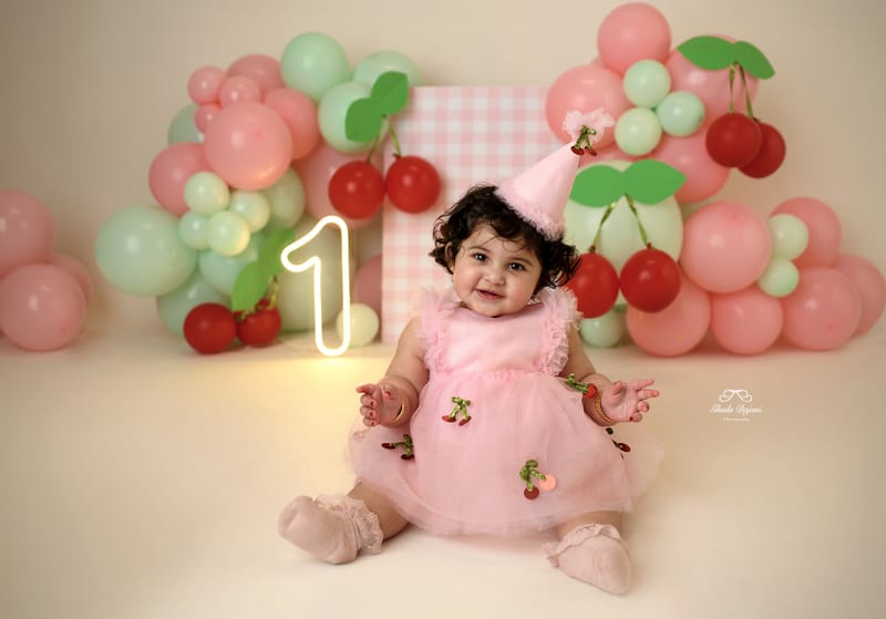 عيد الميلاد الأول