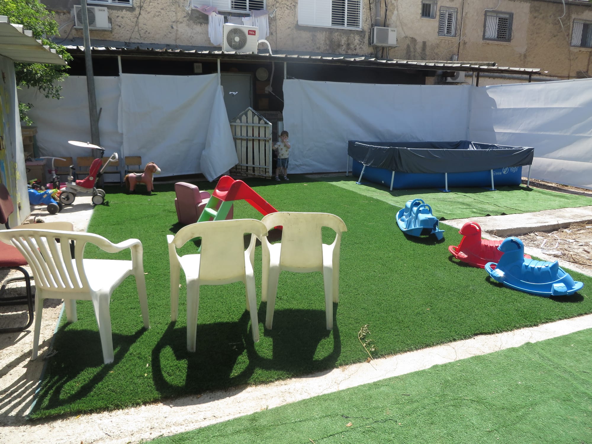 דירת חמישה חדרים להשכרה