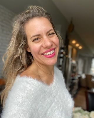 About Leigh-Ann Brunke, RP, MC image