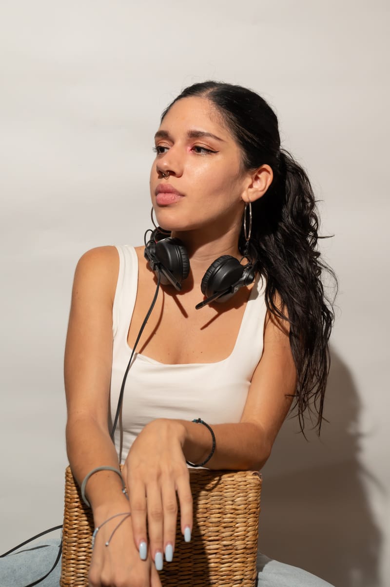 DJ Vroula