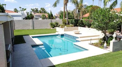 بناء مسابح منزلية وتجارية: كيف تختار الشركة المثالية لتحويل رؤيتك إلى واقع