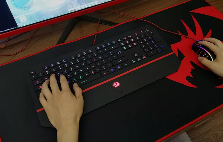 Factory Price Redragon K502 RGB LED Backlit 104 Keys USB Wired Computer Desktop Gaming keyboard