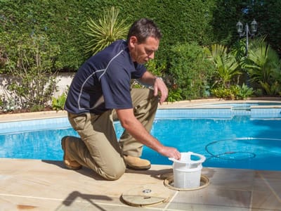 كيف تختار الشريك المثالي لصيانة فلاتر ومضخات المسابح وتصميم المنتزهات المائية في السعودية؟