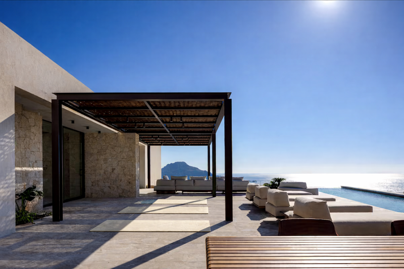 LUXURY YOGA, MEDITATION & HIKING RETREAT IN SOUTHERN CRETE