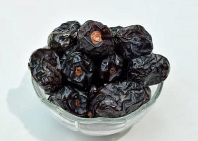 ما هي فوائد تناول تمر صقعي المدينة للصحة؟