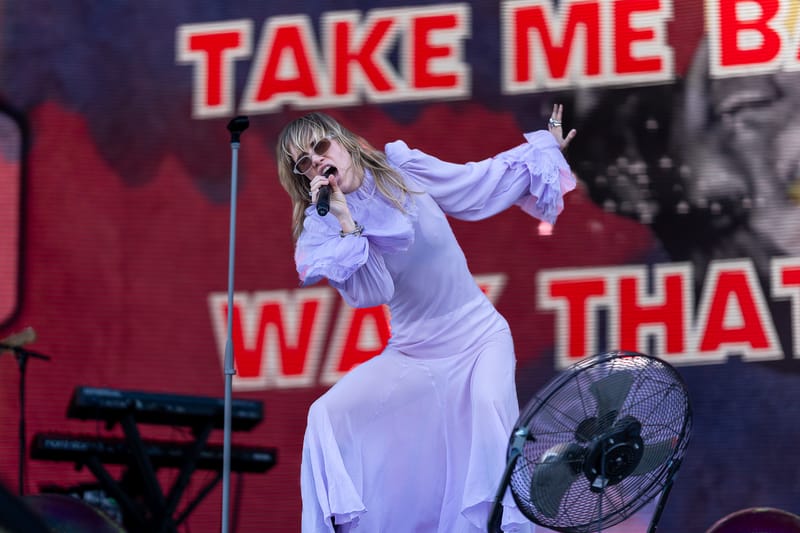 Suki Waterhouse - Cabaret Vert - 15 08 2025