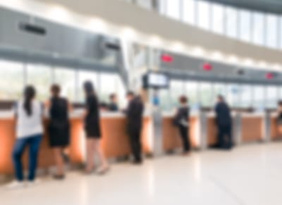 אמירות בסניף הבנק והמאבק על השם הטוב: ייצוג תמרה חזאני