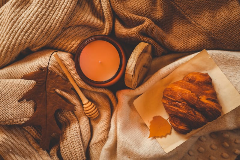 Why Do Beeswax Candles Smell Naturally? The Truth Behind the Scent