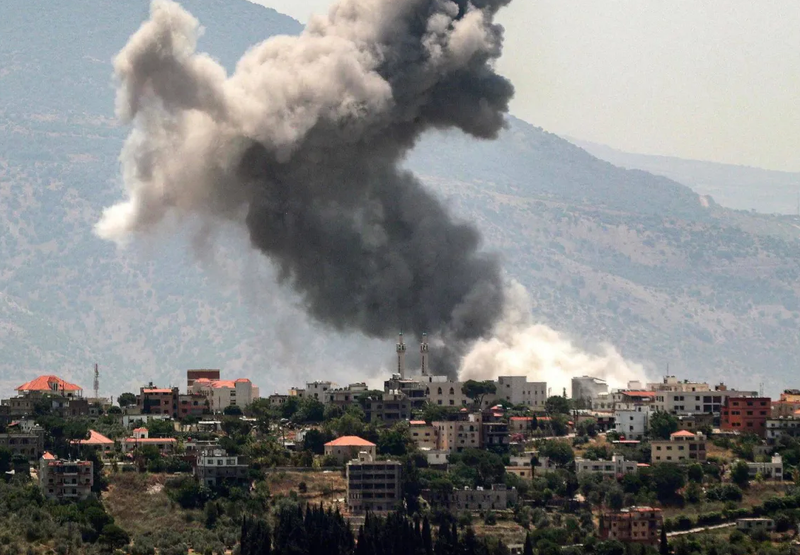 إسرائيل تستهدف جنوب لبنان بسلسلة غارات جوية مجددا