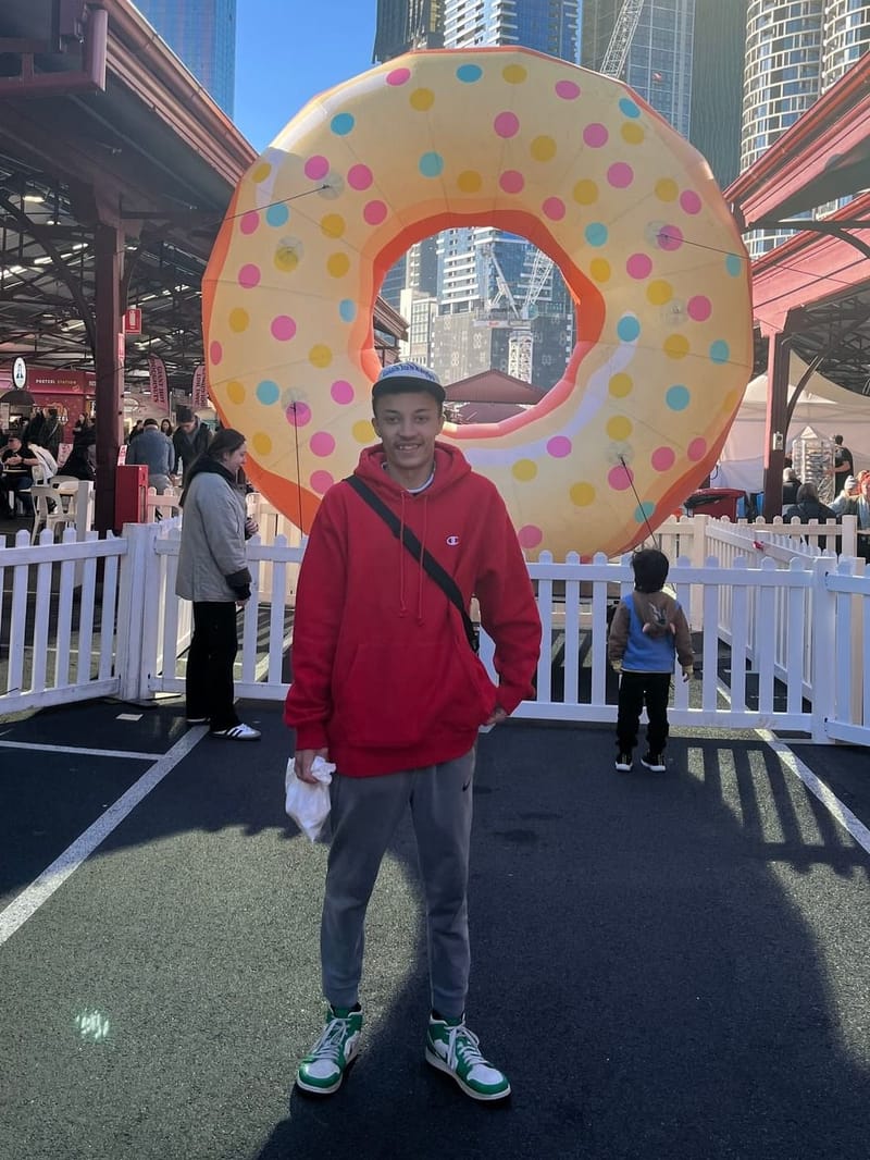🍩 Felo’s Donut Drip: Where Hustle Meets Flavour