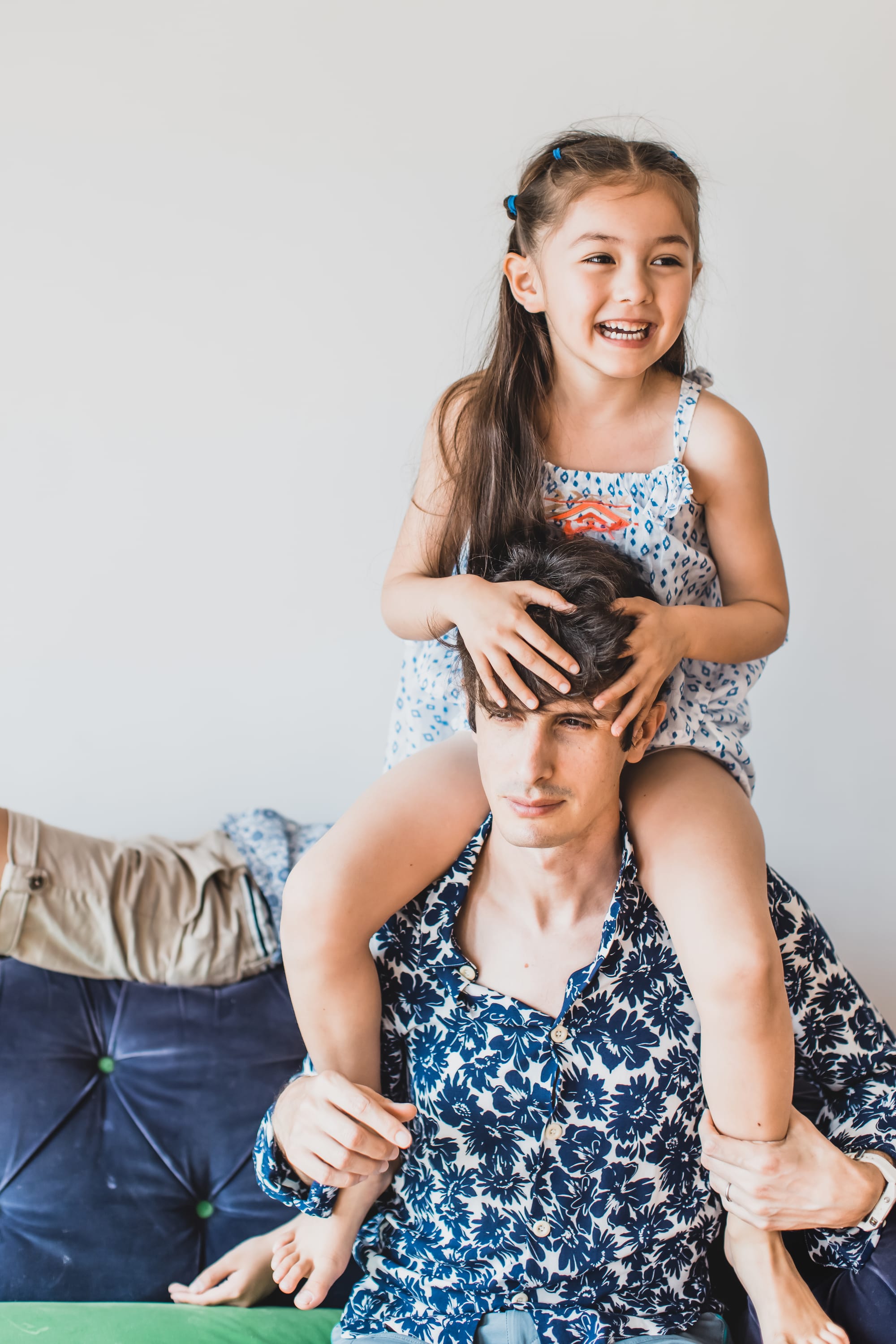 Different from the traditional posed or studio session. I capture your family as you are. Your Babies are born perfect just as they are, I believe they should never be placed in any unnatural positions during their photoshoots.