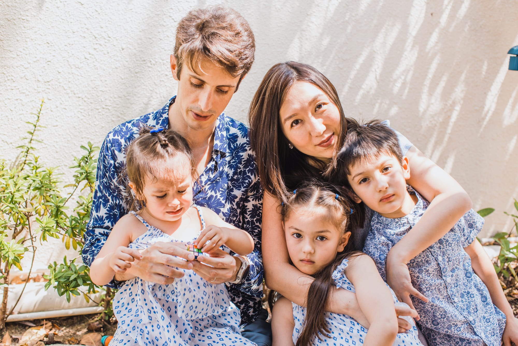 Different from the traditional posed or studio session. I capture your family as you are. Your Babies are born perfect just as they are, I believe they should never be placed in any unnatural positions during their photoshoots.