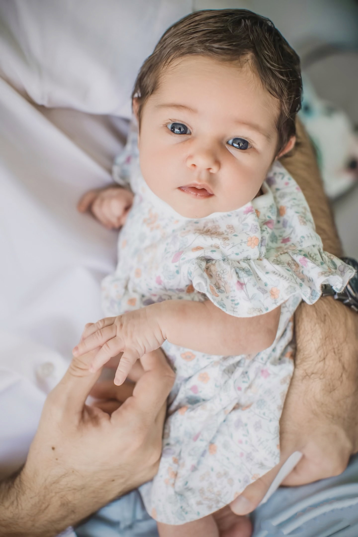 Different from the traditional posed or studio session. I capture your family as you are. Your Babies are born perfect just as they are, I believe they should never be placed in any unnatural positions during their photoshoots.