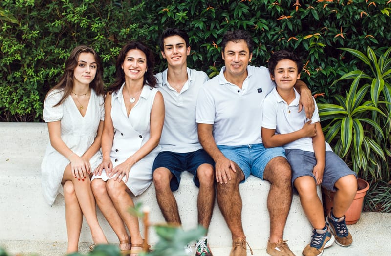 A true meanfuling and emotional family photoshoot