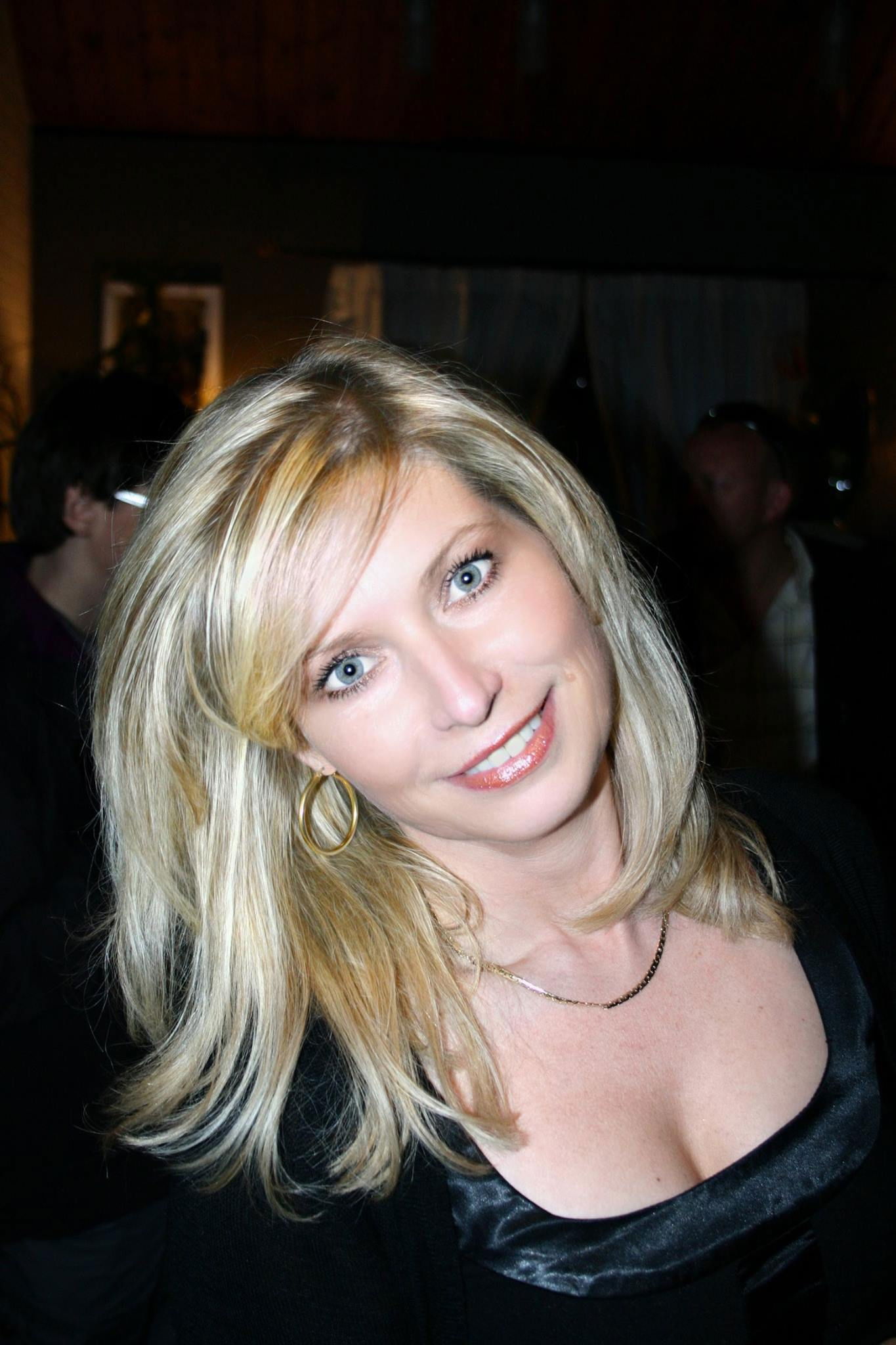 Rencontre avec la chanteuse Marcelle Alexis ( chanteuse Canadienne)