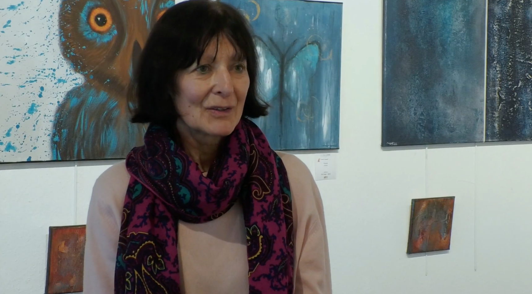 Emission "un livre des livres" de M.J CARA aujourdhui elle rencontre l'écrivaine Rebecca Nicais