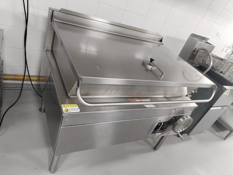 Limpieza y mantenimiento de sartenes de volteo