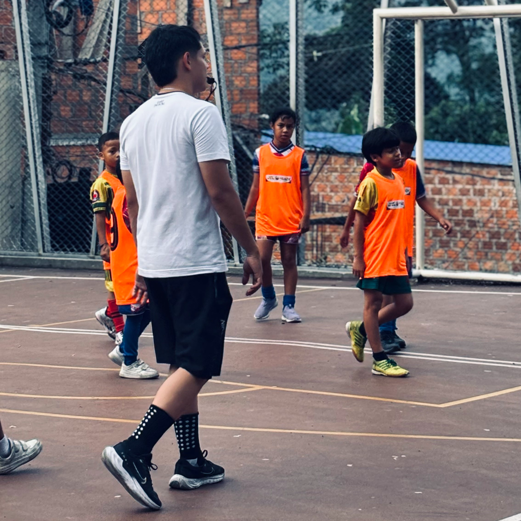 “Football is my life”: How a young coach is scoring goals for peace in Colombia