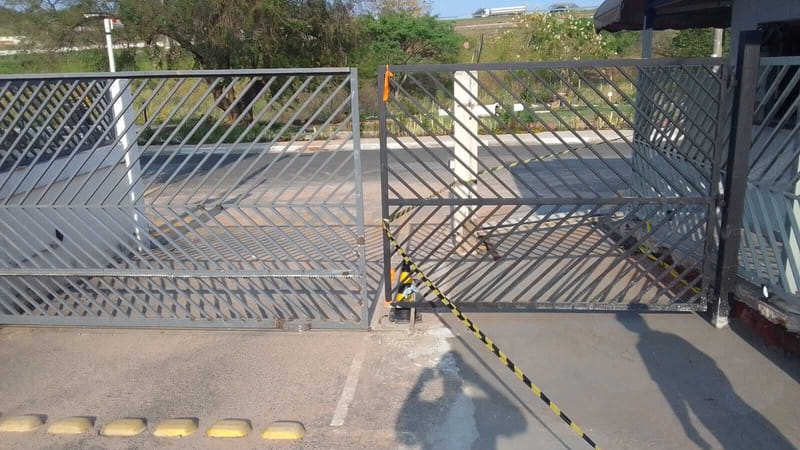 III. ETAPA - PORTÃO VEICULAR