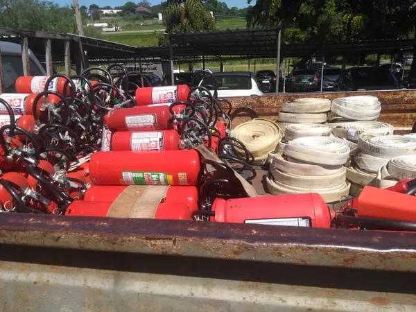 ABAIXOS...SERVIÇOS RELATIVOS AO BOMBEIRO / AVCB