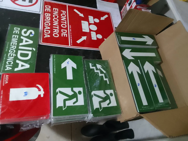 ABAIXOS...SERVIÇOS RELATIVOS AO BOMBEIRO / AVCB