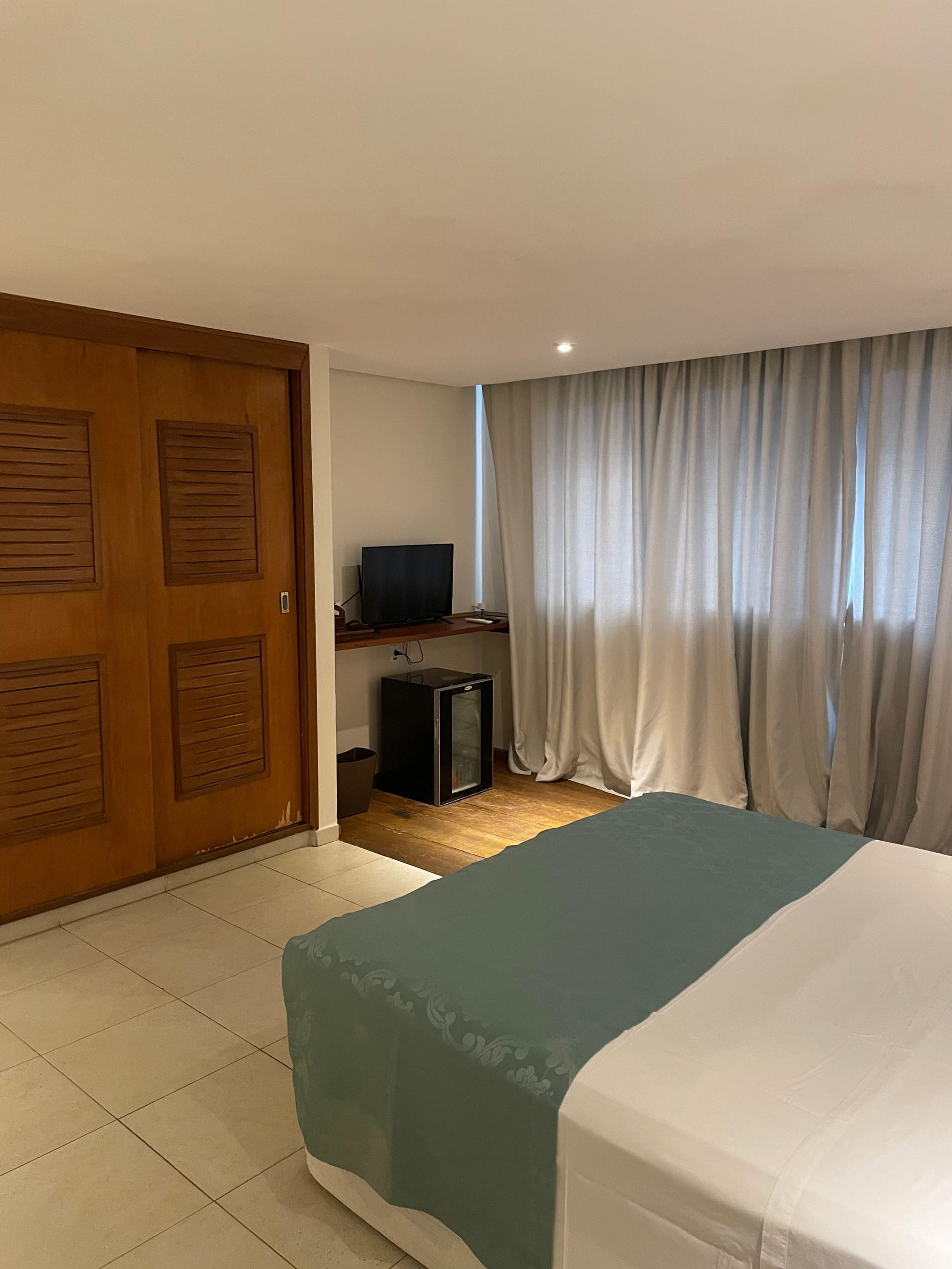 PISO SUPERIOR COM VISTA PARA MONTANHA