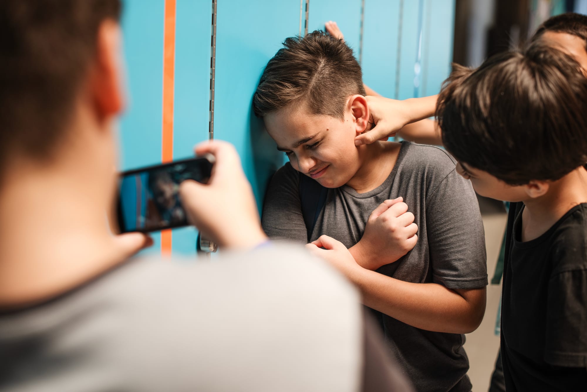 מקורות אקדמיים לסמינריון בנושא אלימות ומשמעת בבתי ספר