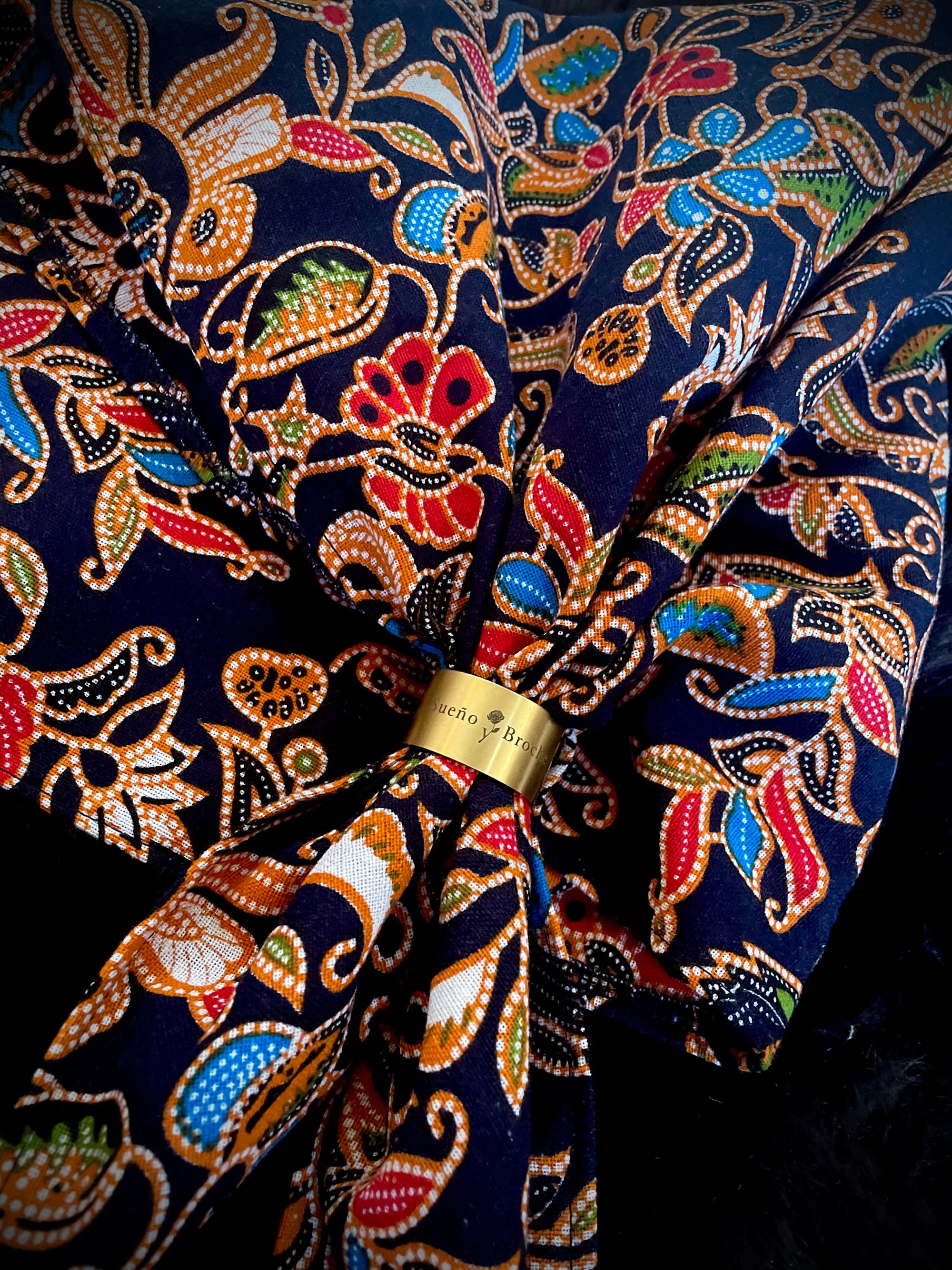 Colores: černý 60x60 cm