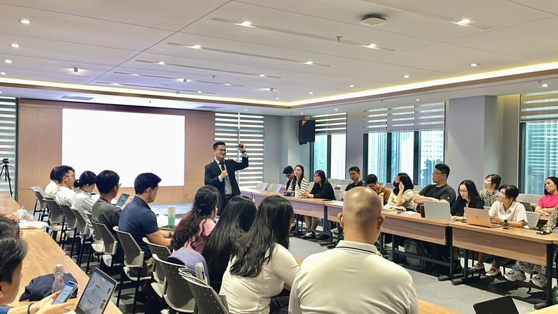 Seminar “Building Sustainable Partner-Based Distribution Channels within the Ecosystem”