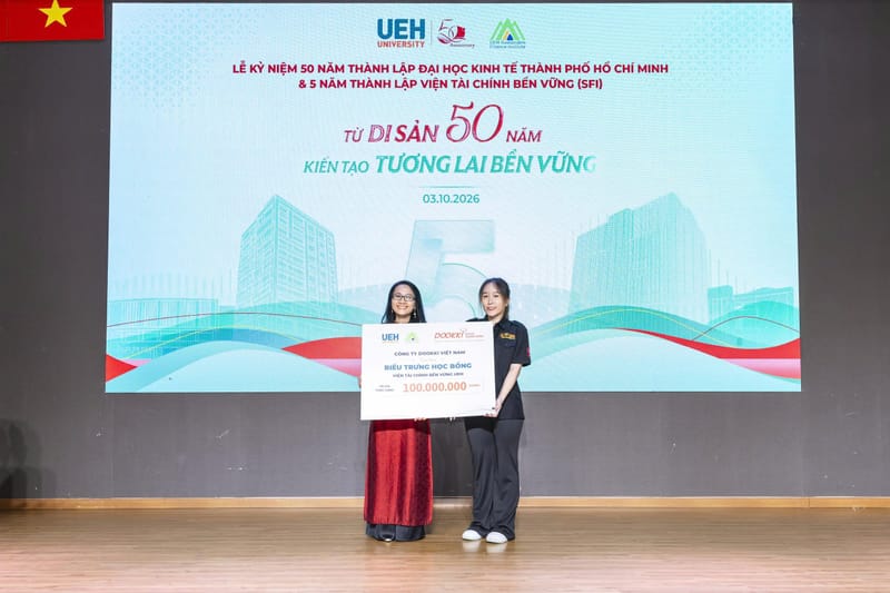 SFI–UEH CONNECTS WITH BUSINESSES TO EXPAND LEARNING AND DEVELOPMENT OPPORTUNITIES FOR STUDENTS