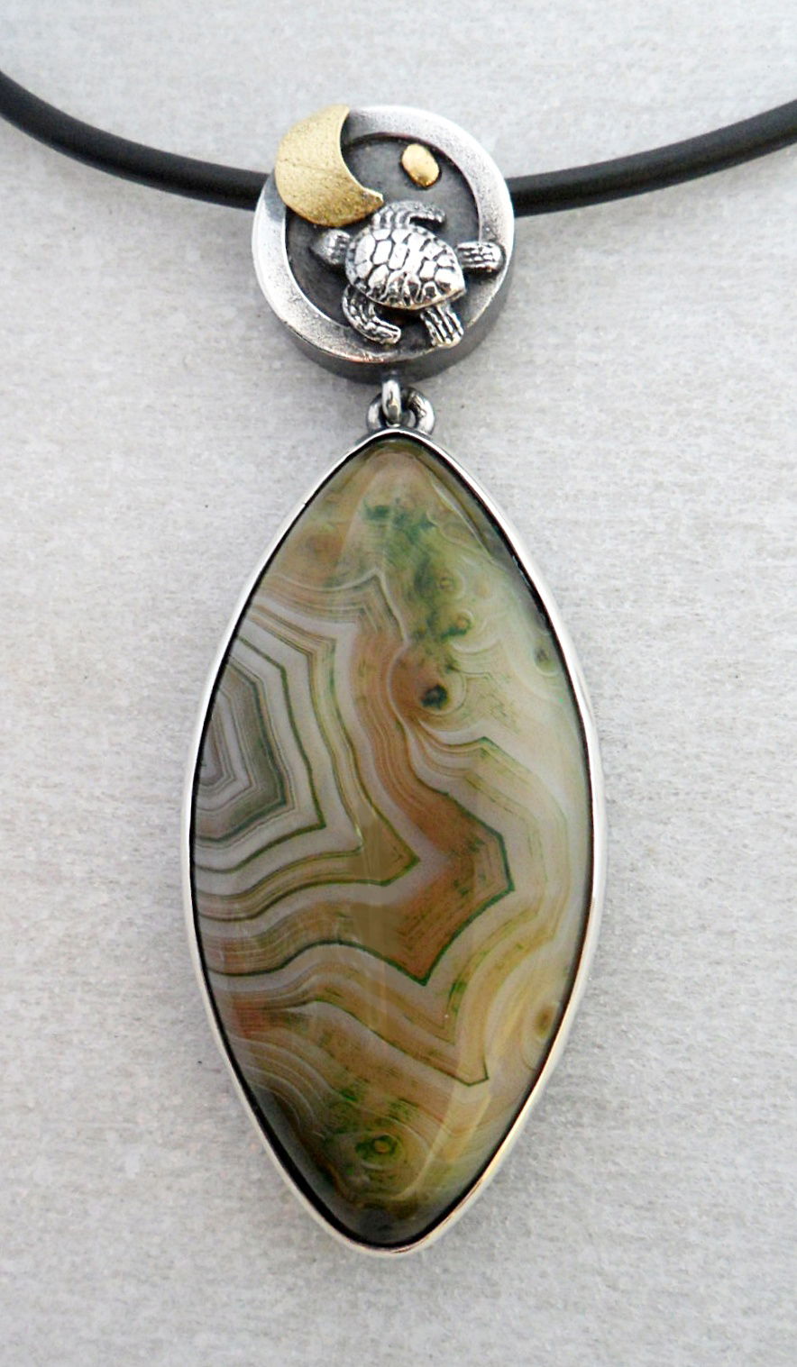 THE RUN OF THE TURTLE