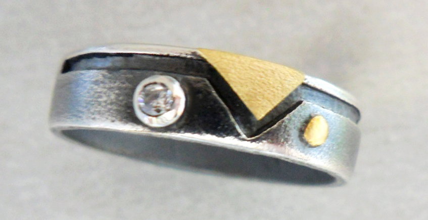 Ring 3822